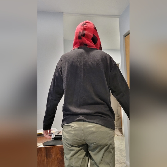 PINK Sweatshirt - Picture 10 of 10